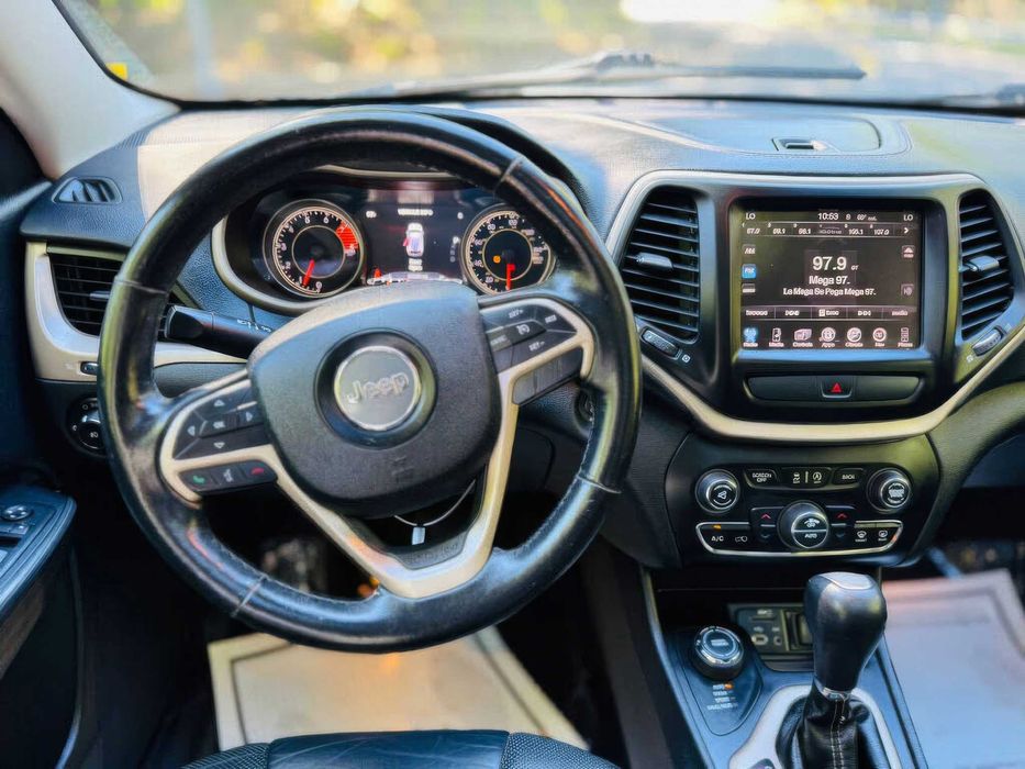 Jeep Cherokee Limited      2016