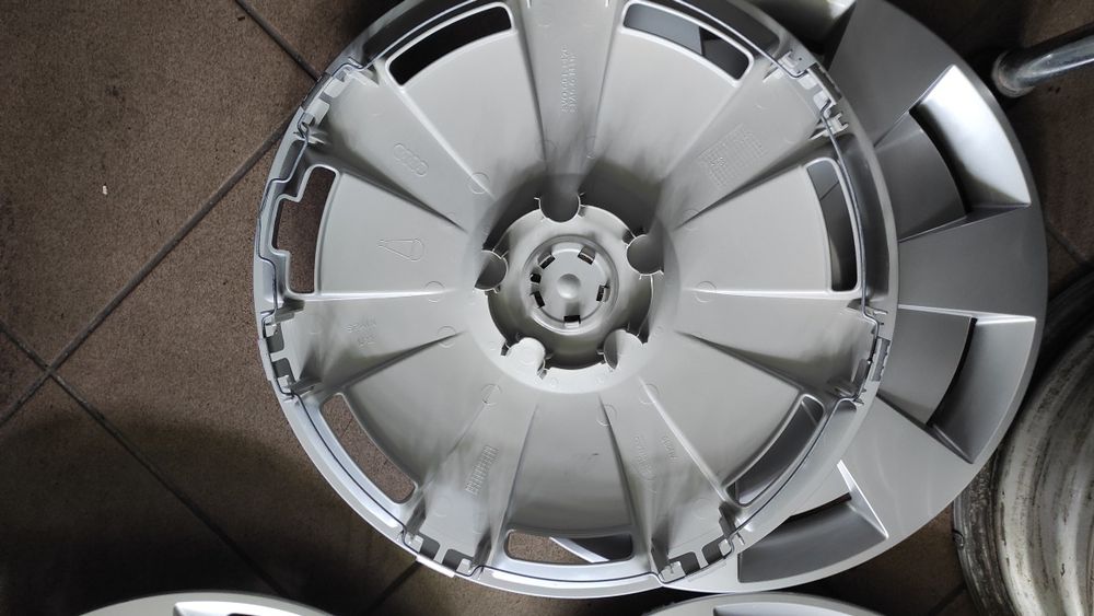 Kołpaki Audi A3 A1 Nowe Oryginalne 16 Komplet