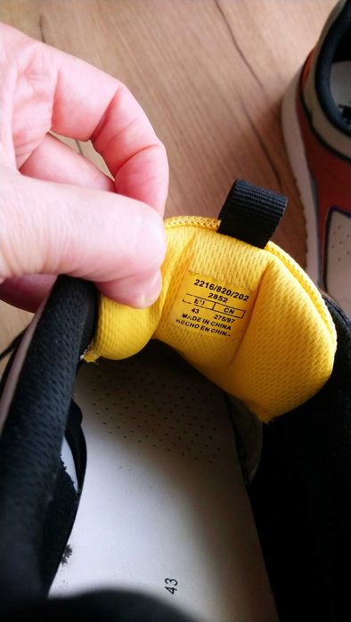 Чоловічі кросівки ZARA, р. 43