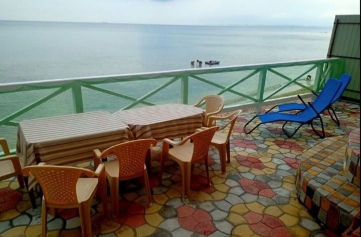 Домики посуточно на самом берегу моря,Вапнярка, ДК Солнечный