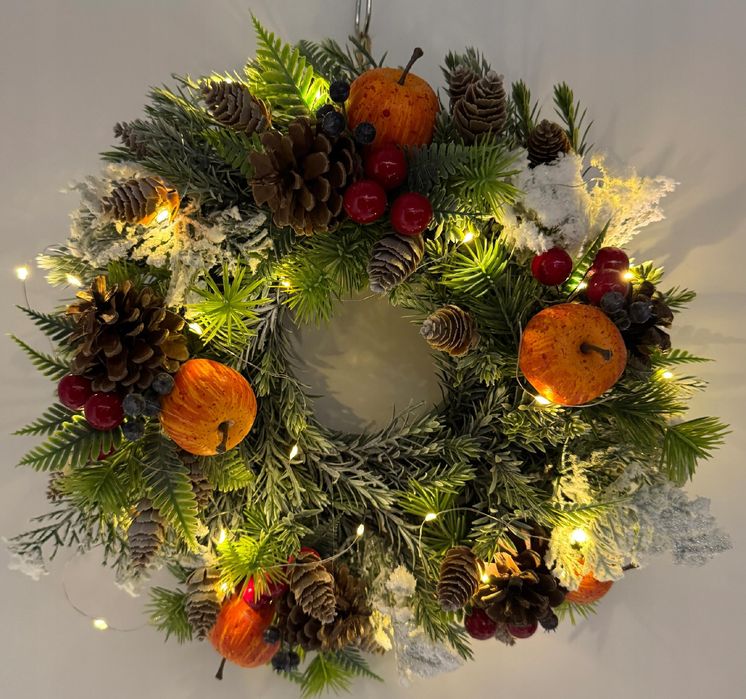 Wianek świąteczny bożonarodzeniowy LED 35 cm zimowy ręcznie robiony