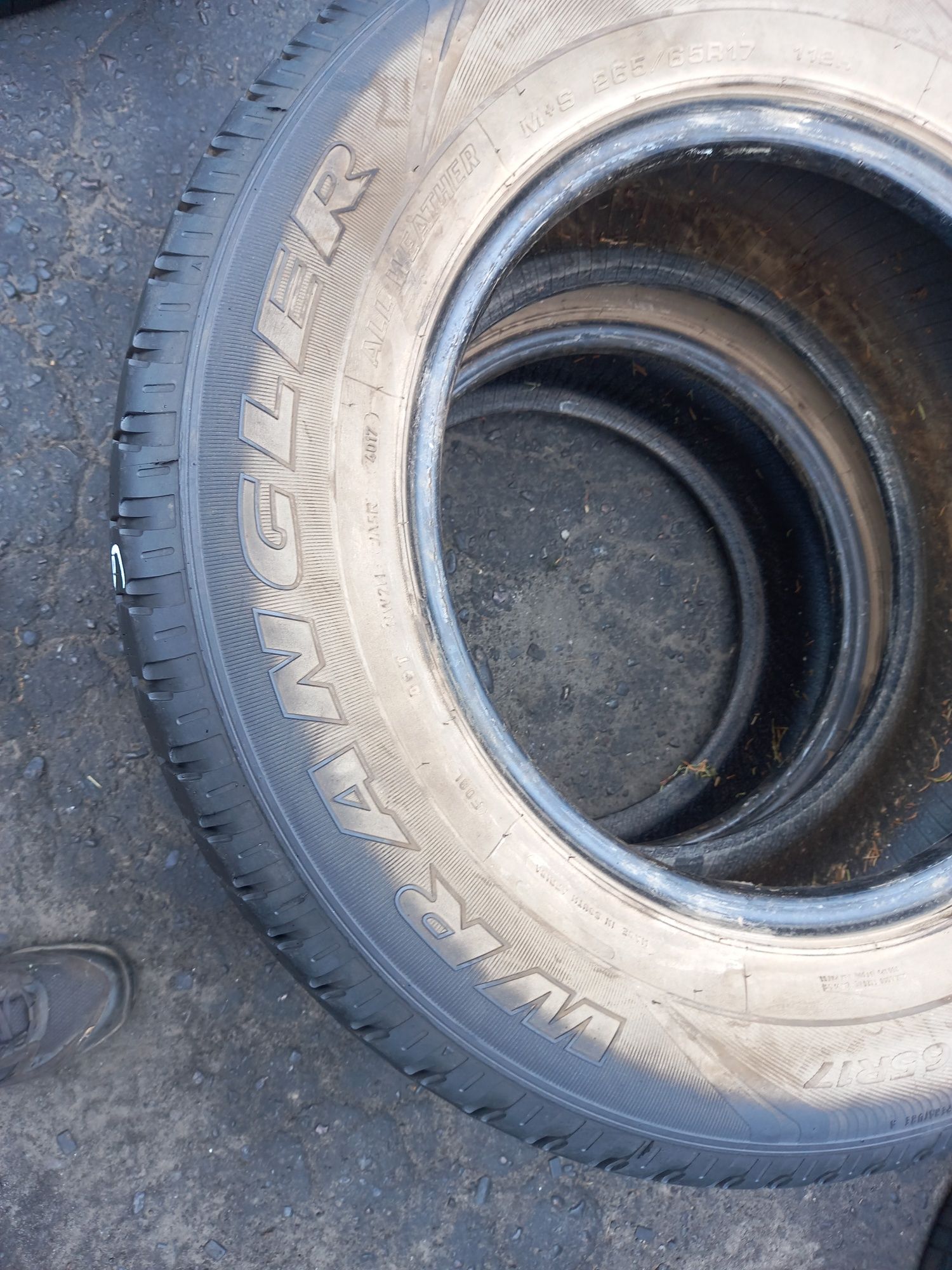 Opony używane 265/65/17 goodyear 4x6 mm