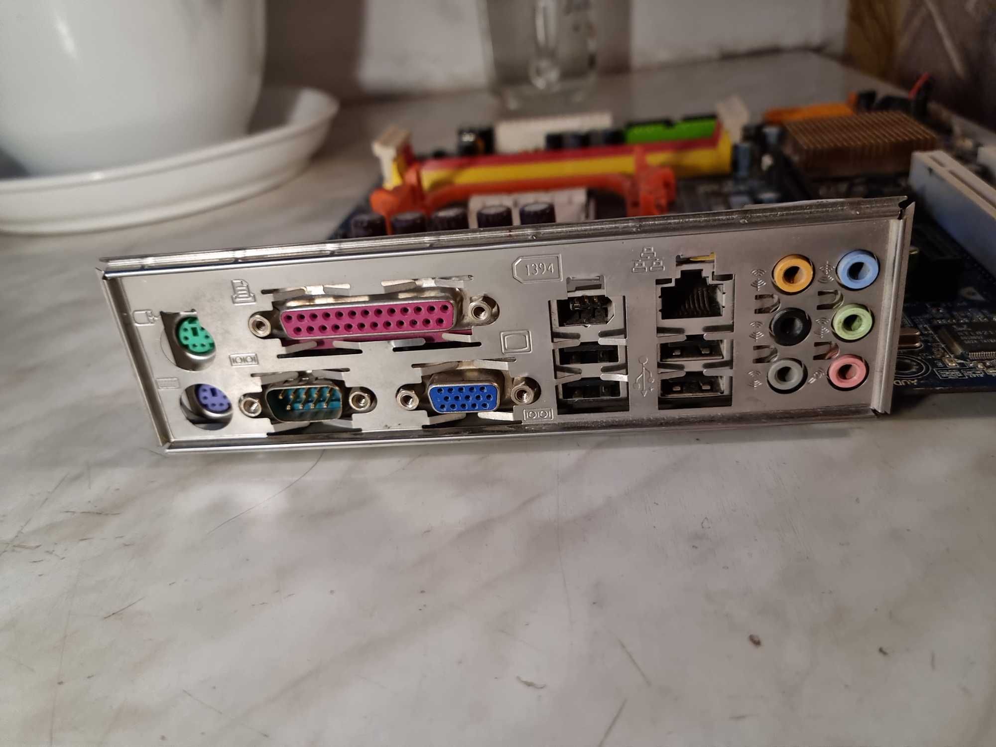 Материнська плата Gigabyte GA-M61PM-S2 Socket AM2 / AM2+ / AM3