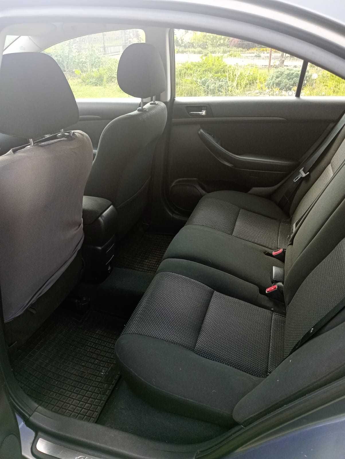 Sprzedam Toyota Avensis 2.0 D4D Sedan