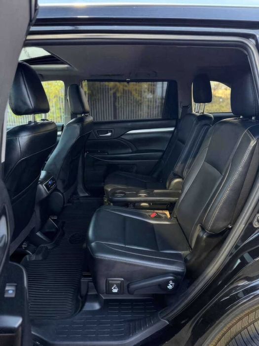 Toyota Highlander XLE      2019