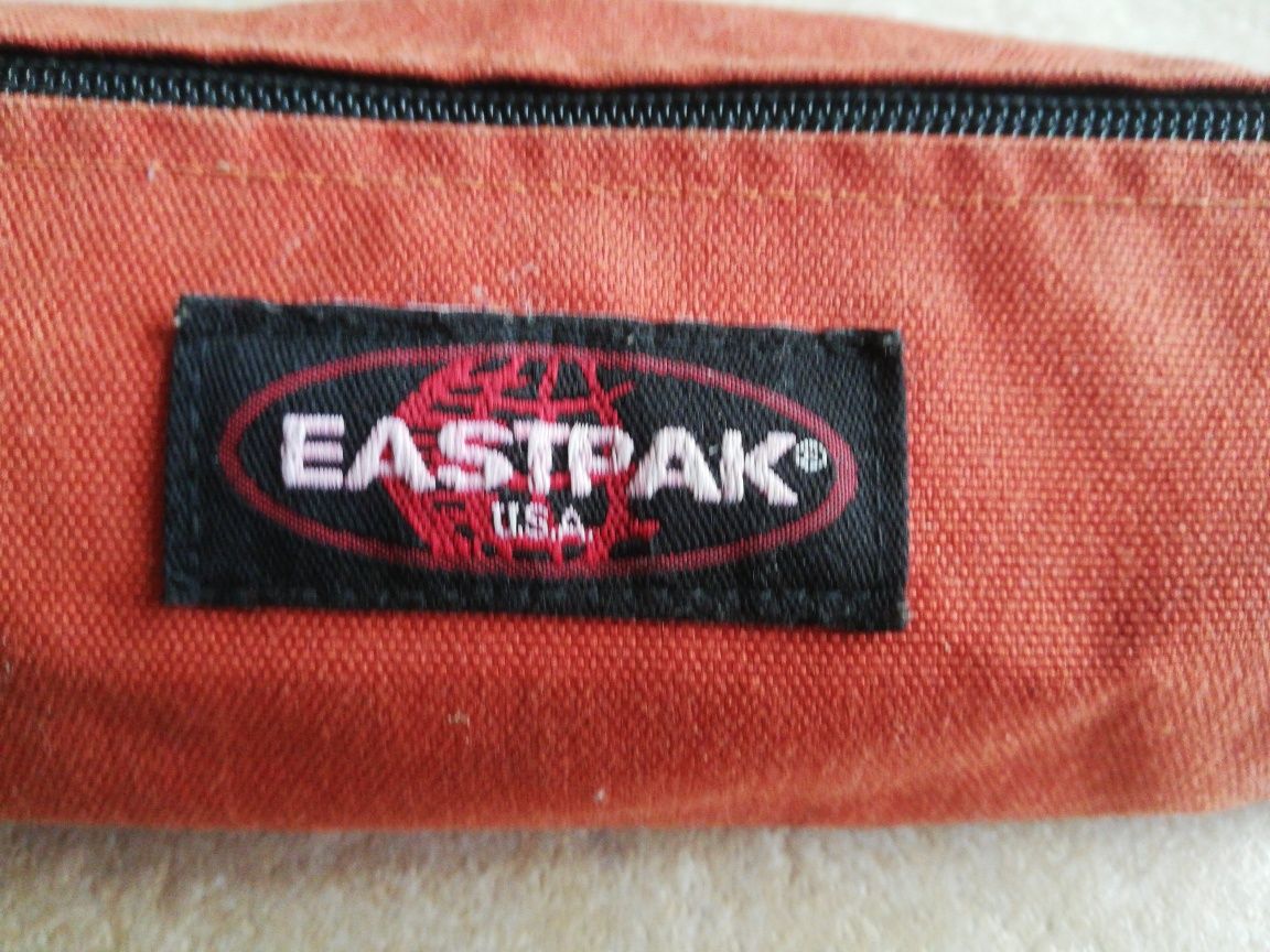 Estojo Eastpak Laranja