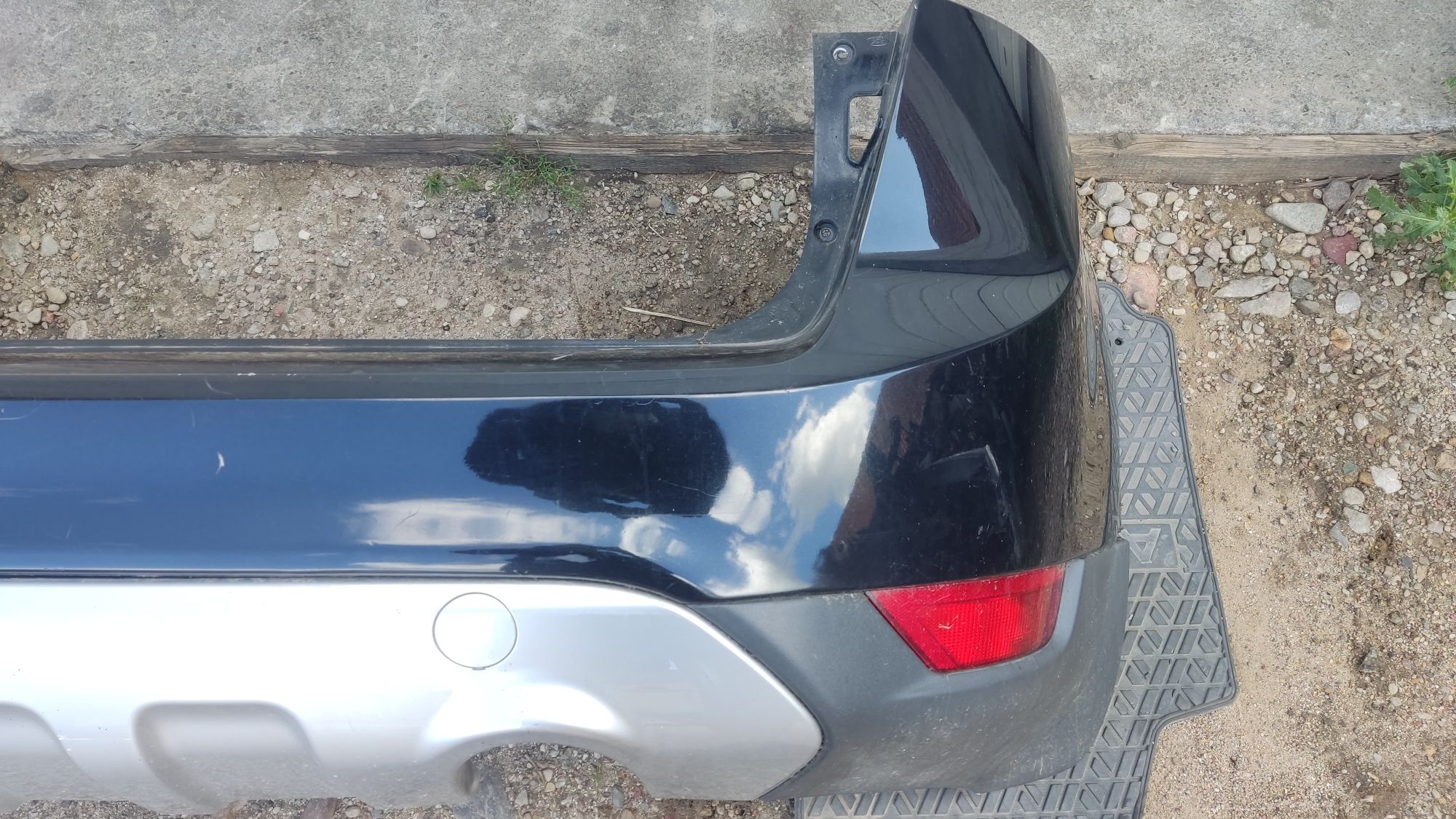 Zderzak tył tylny ford Kuga mk1 kod lakieru f8