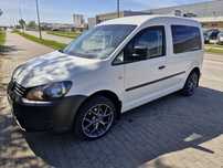 WV Caddy 1.6 TDI 2011r 5 osobowe
