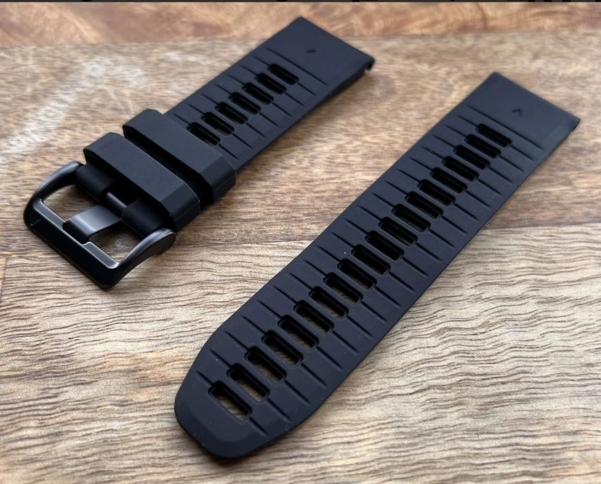 Оригінал. Ремінець Garmin epixPRO (g2) 26mm QuickFit Black Silicone