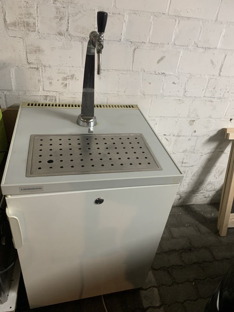 Kegerator nalewak do piwa rolbar Liebherr chłodziarka