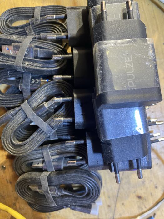 Carregador 5v 1,5 amp cabo usb usbc novos