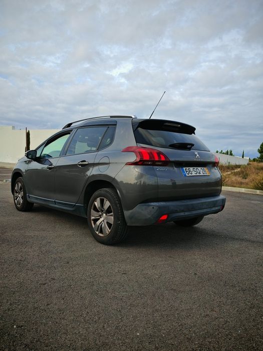 Peugeot 2008 vti 2017 único proprietário