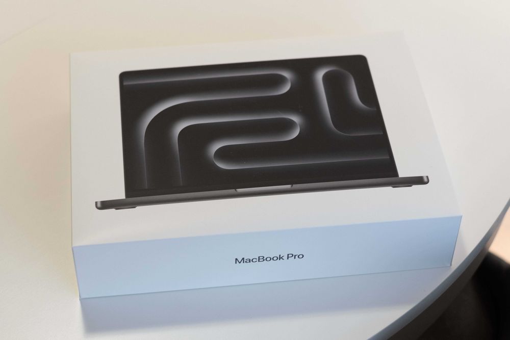 NOVO Macbook Pro M5 14'' 1TB 24GB Ram SELADO