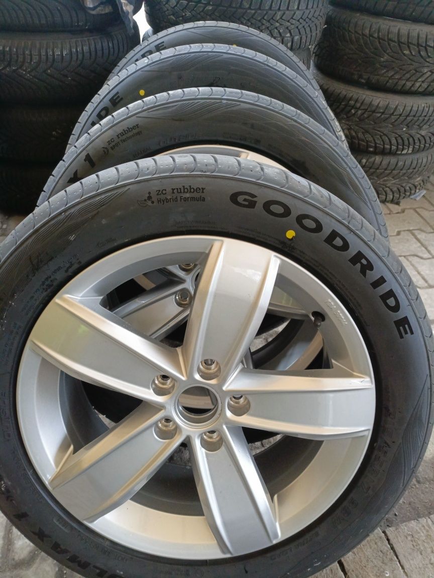 NOWE Koła aluminiowe letnie 215/55/17 VW volkswagen skoda 5x112