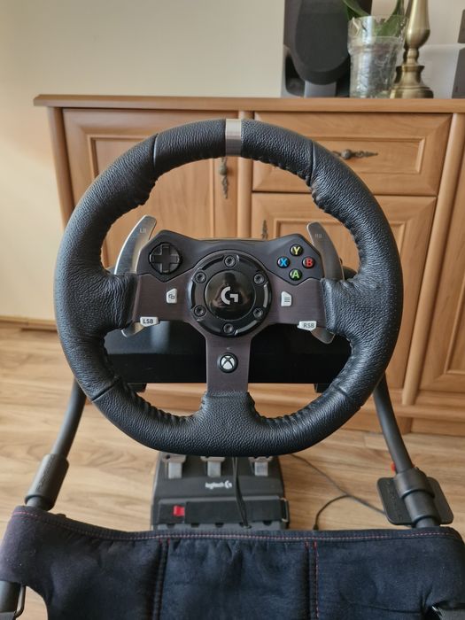 Playseat zestaw z kierownicą