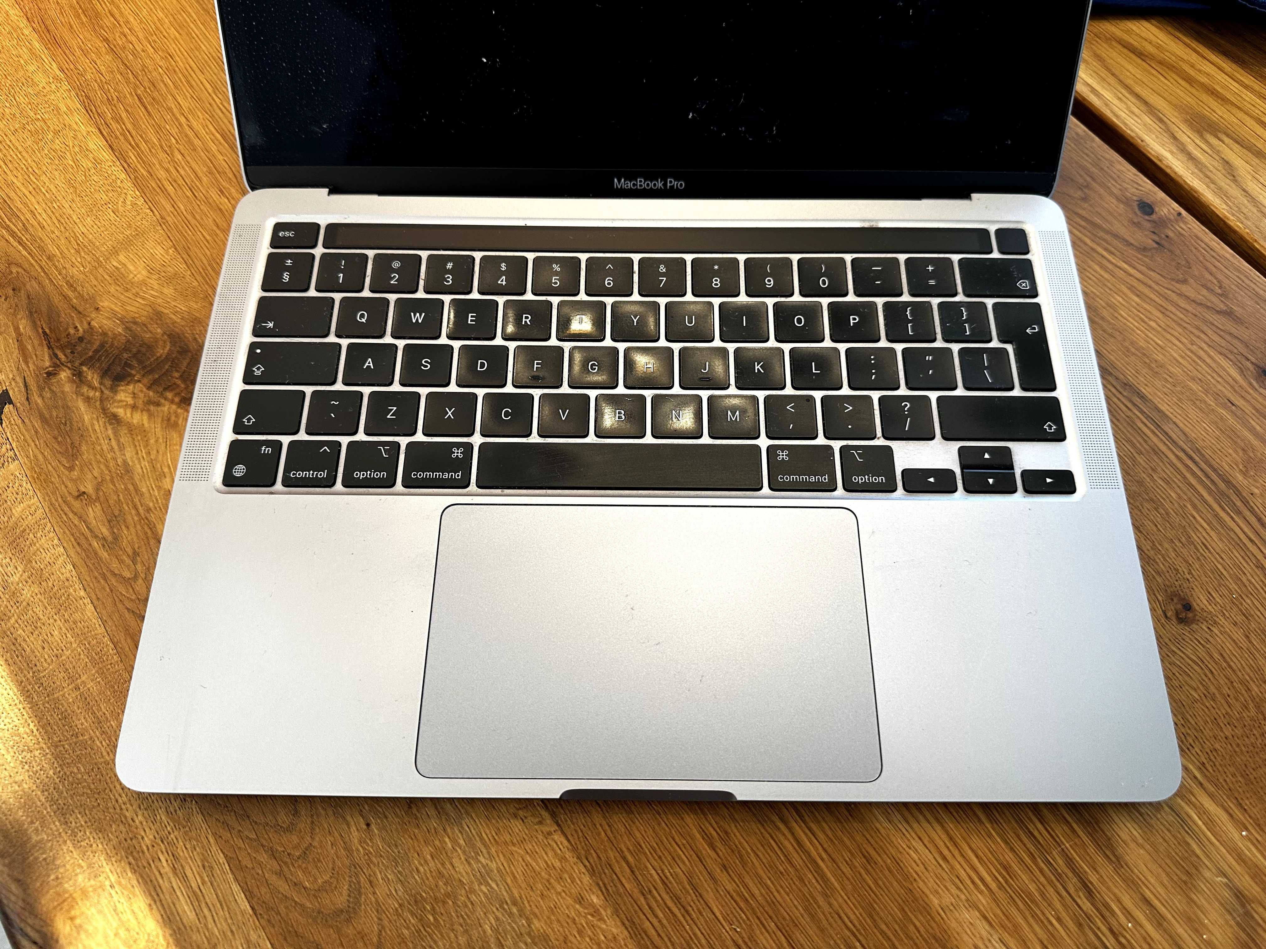 MacBook Pro 13" M1 16GB/256GB SSD Space Grey - Stan Idealny