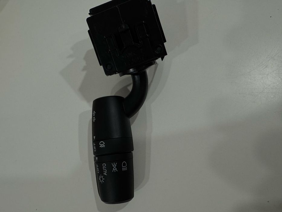 Переключатель включатель фар Mazda 17F887