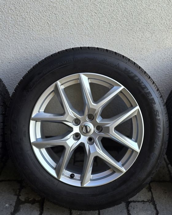 Koła felgi 18" OE XC40 XC60 zimowe opony 2025 super stan