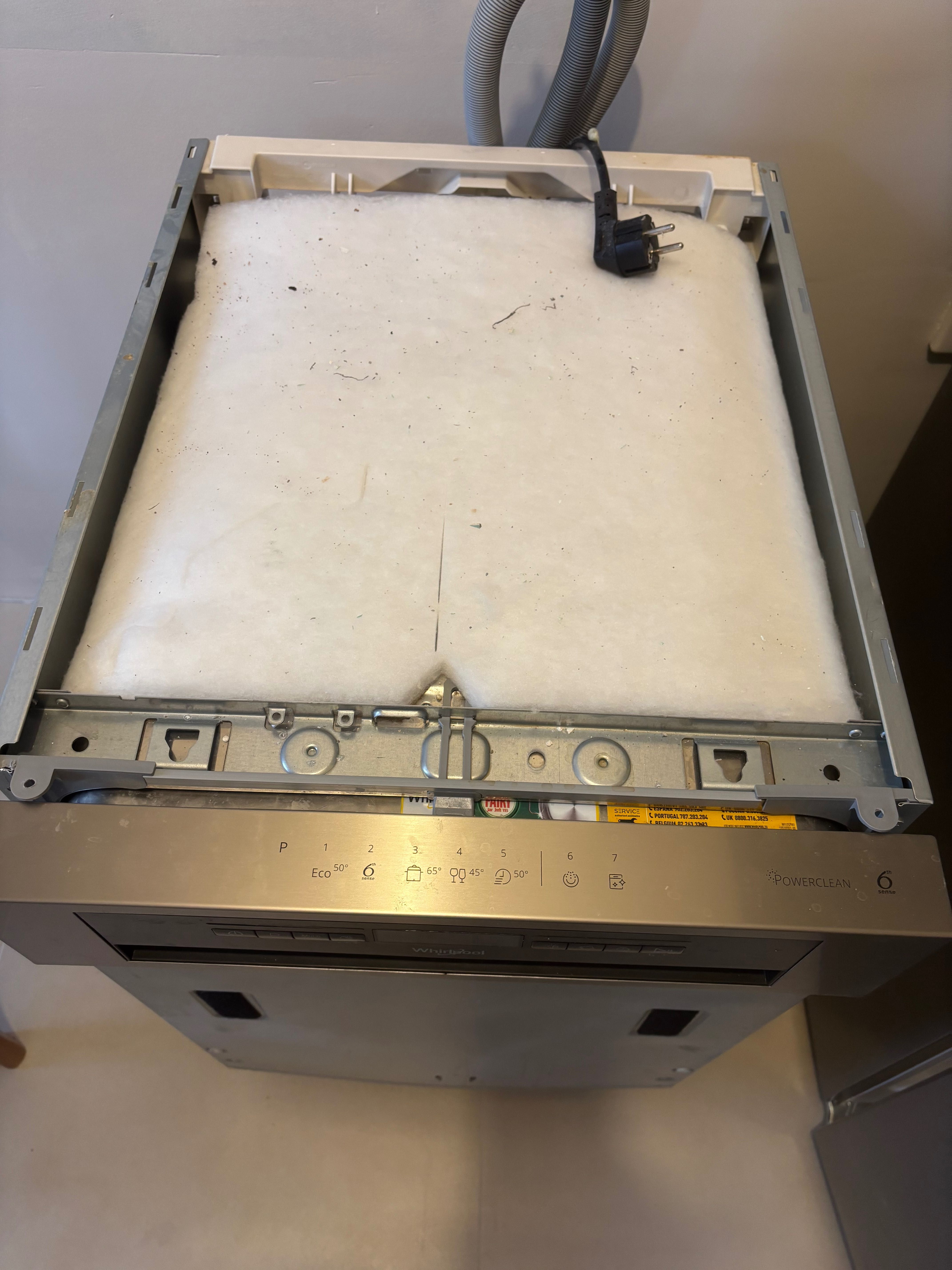 Zmywarka 45 Whirlpool WSBO 3O23 PF X