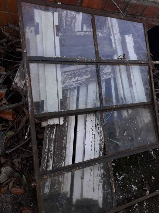 janela dupla com portada e 2 janelas abertura horizontal sem portada