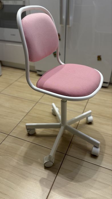 Дитяче крісло стіл Ikea для дівчинки