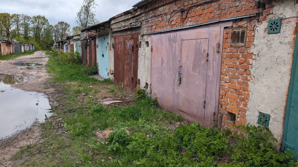 Продам гараж Гущин