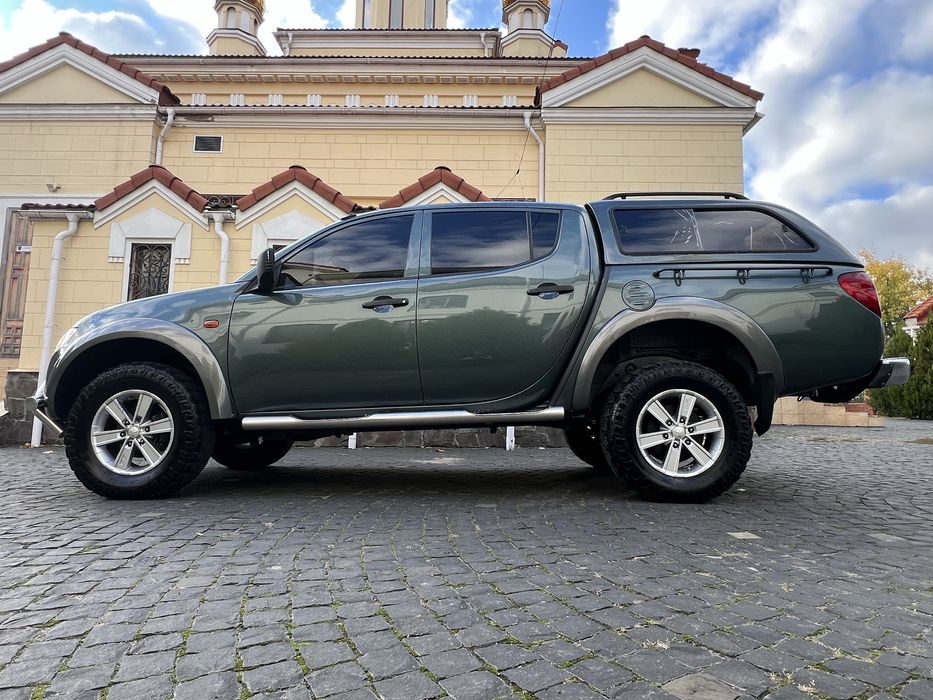 L200 Mitsubishi Пікап 4Х4 2.5 Турбодизель Механіка