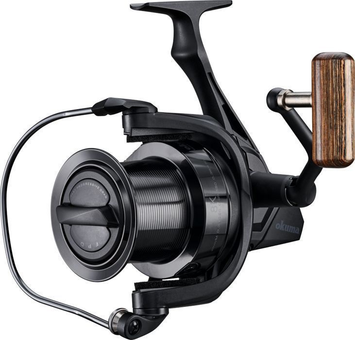 Kołowrotek Okuma 8K karpiowy sumowy 4.7:1 Quick Drag 5+1 BB