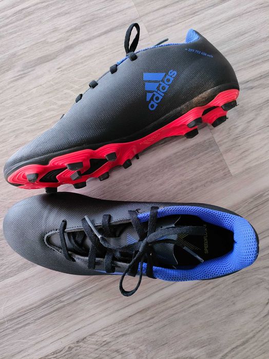 Korki, buty do piłki nożnej Adidas