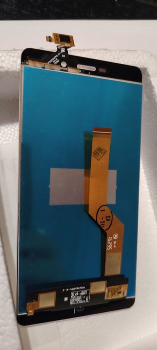 Ofereço Ecrã LCD Elephone P9000