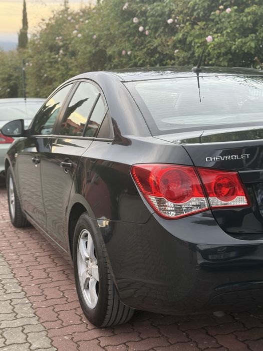 CRUZE 1.6 LS com teto solar