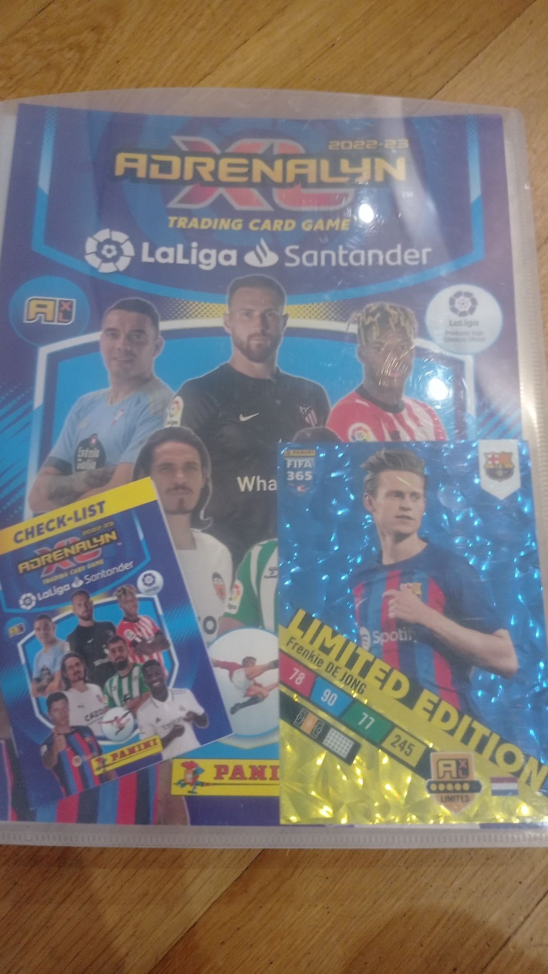 Album plus karty FIFA 100 sztuk