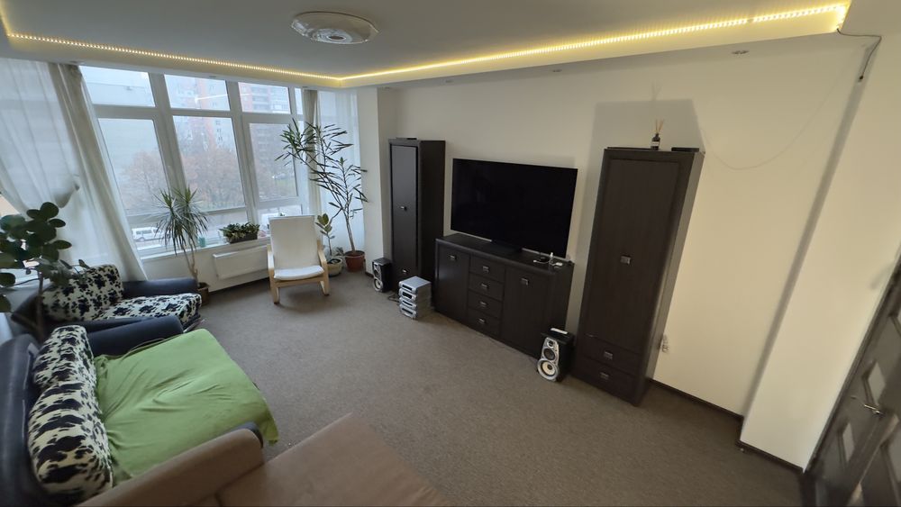 Оренда ізольованої кімнати Мазепи Спартак трц