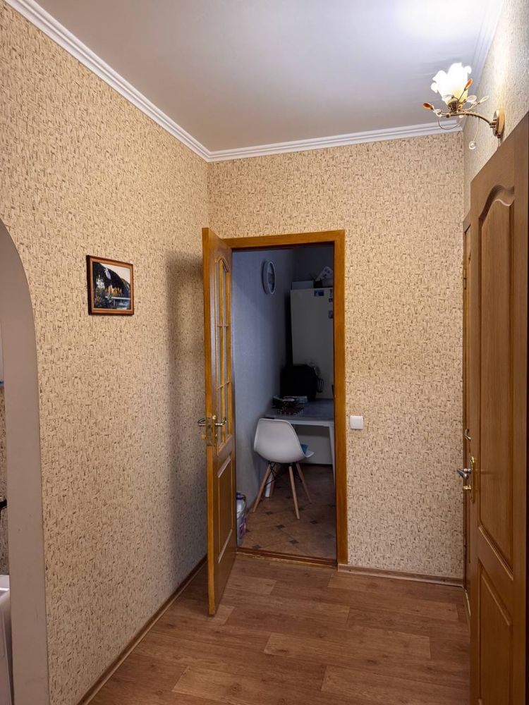 Продам квартиру 1/5 поверх