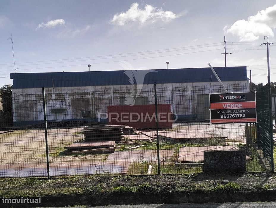 Armazém no Vale de santarém