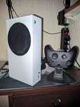 Продам Xbox Series S 512Gb з аккаунтом та Gamepass