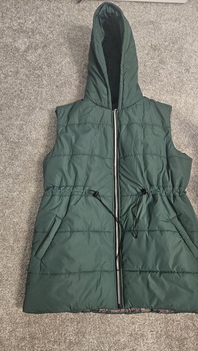 Теплая жилетка .