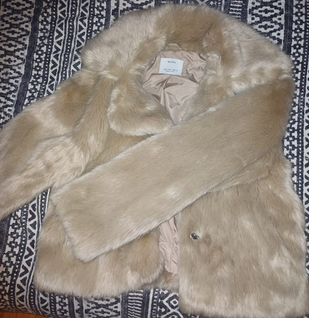 Futerko damskie Bershka