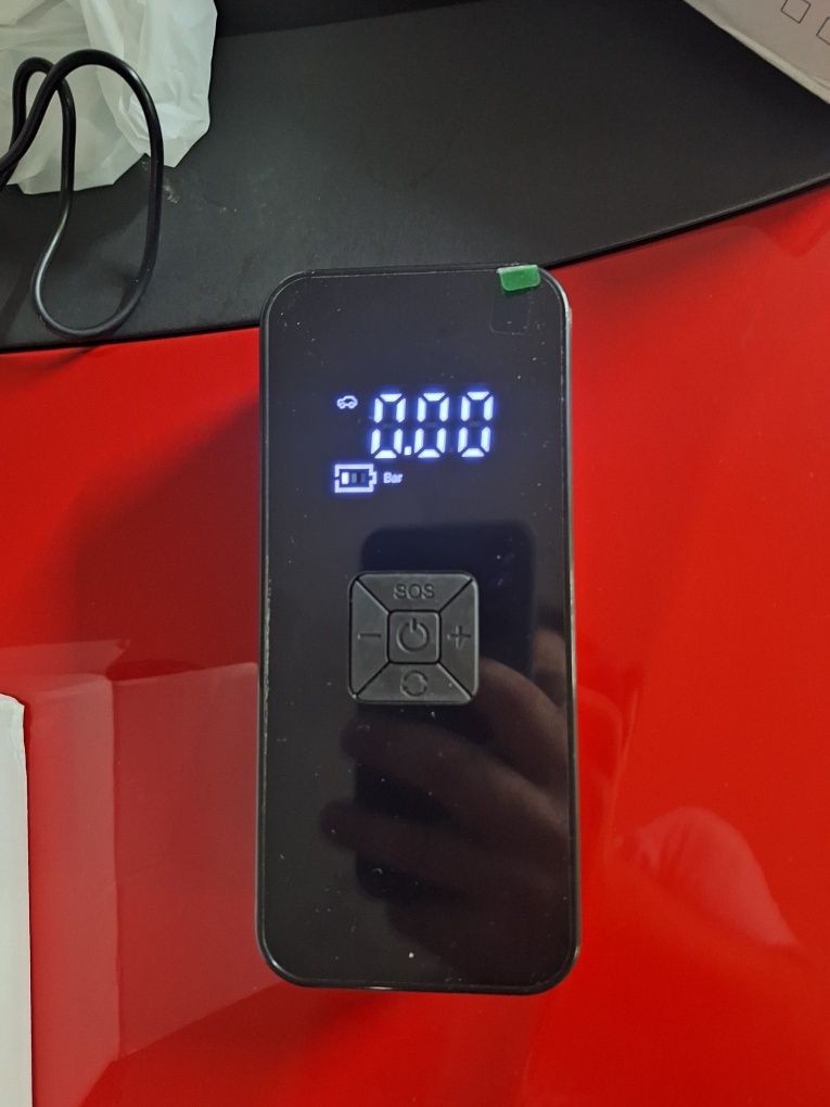 Bomba portátil para pneus com lanterna e bolsa nova