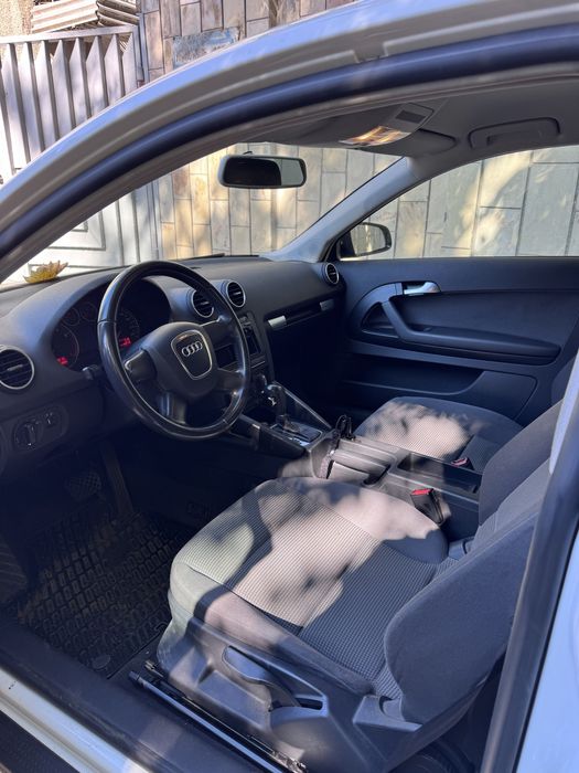 AUDI A3 8P 2007 год 1.6 MPI