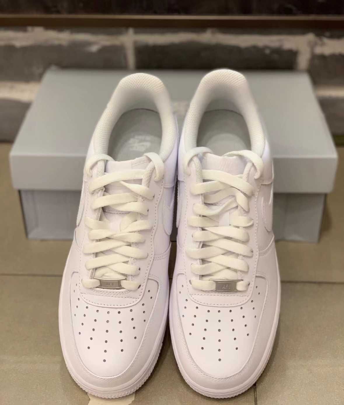 Nike Air Force 1 Low '07 White 44.5