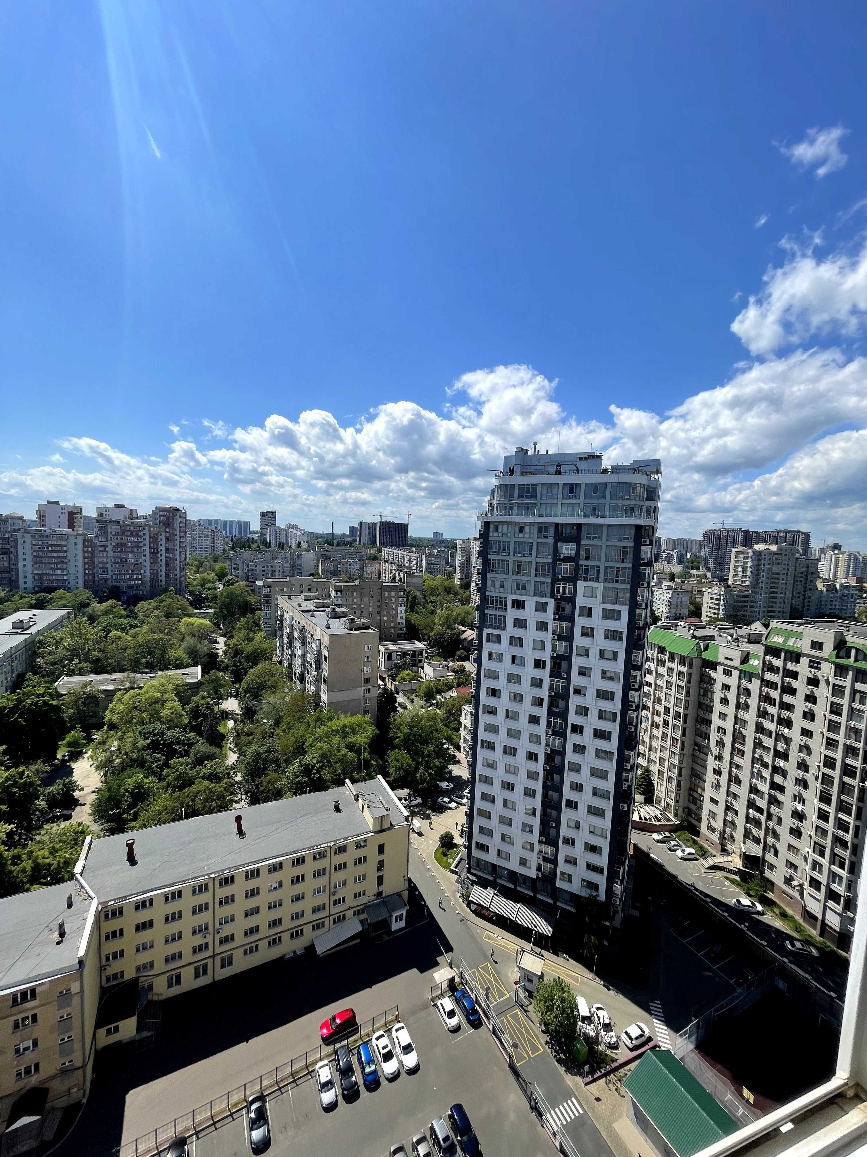 Продам 1 комн квартиру 49 м2 с ремонтом жк Гольфстрим в Одессе Аркадия