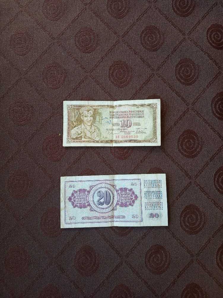 banknoty 10 dinarów z 1978 r z 120 dinarów z 1981 r Jugosławia