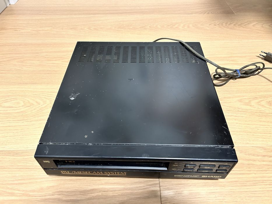 Odtwarzacz VHS SHARP VC-6V3DR – PAL/MESECAM System