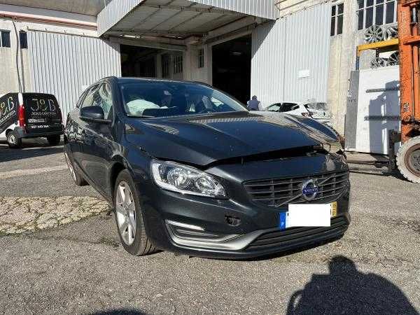 Salvado Volvo V60 I D4 | 2015 | 71.564 Km