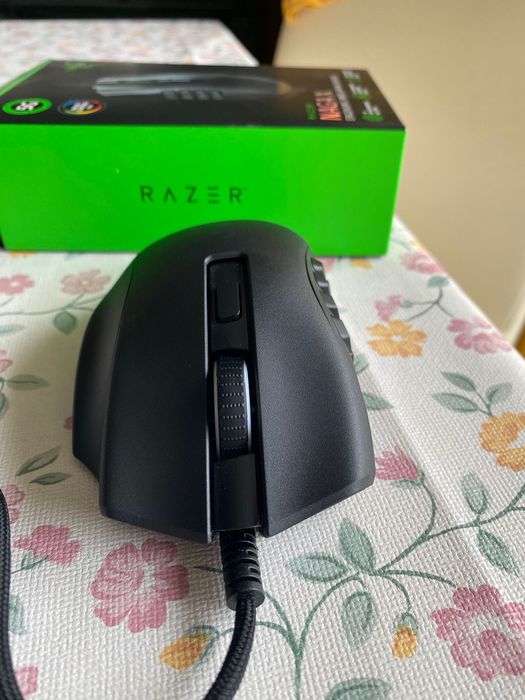 Rato ergonómico naga x