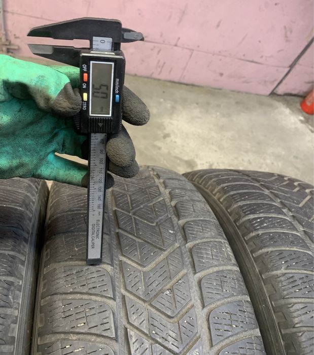 Шини Pirelli Scorpion Winter 235/60 R18