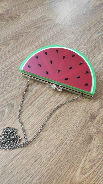 Оригінальна сумочка для дівчинки на ланцюжку у вигляді кавуна