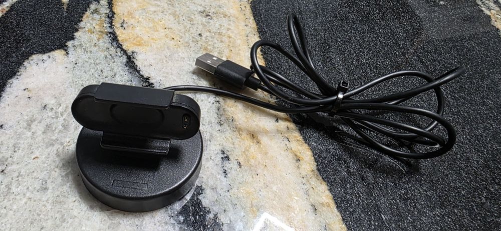 Magnetyczna ładowarka USB do inteligentnego zegarka MI BAND 7,6,5