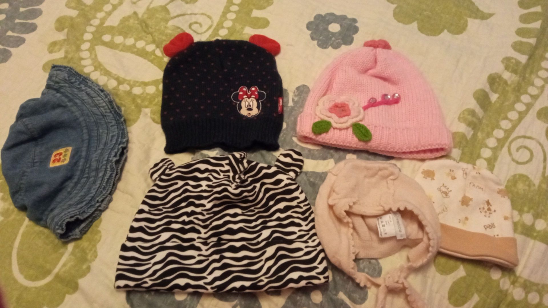 Gorros chapéus menina bebé -2€